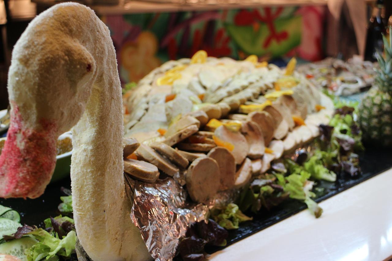 Kenzi Club Agdal Medina Otel Lahebichate Dış mekan fotoğraf A duck with a salad